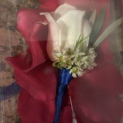 Bardwell's Florist - Boutonniere