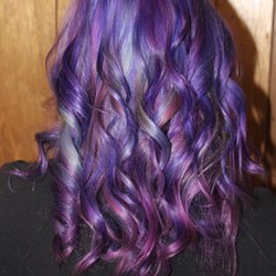 Capital Cuts - Fantasy hair color
