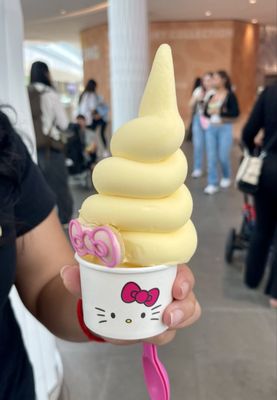 Hello Kitty Cafe by null