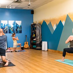 Lake Tahoe Yoga - Scheduled classes max out at 10 participants