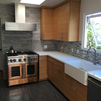 Barry Levitan Construction - a kitchen with stainless steel appliances - General Contractors Near Me - Oakland, California Barry Levitan Construction - a kitchen with stainless steel appliances - General Contractors Near Me - Oakland, California