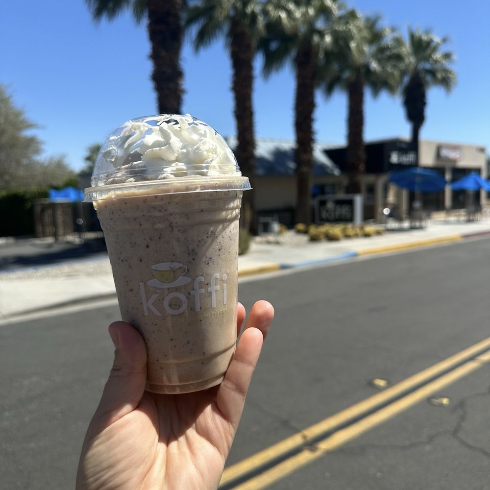 Koffi - Vanilla bean freeze - Coffee & Tea Near Me - Rancho Mirage, California