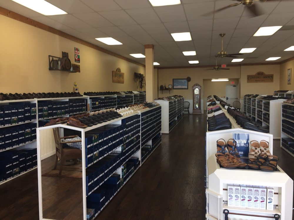 SAS SHOES Updated August 2024 21 Reviews 5241 Arrow Hwy