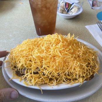Skyline Chili - Regular 4 Way Onion - great size and value! - Fast Food Near Me - Wilmington, Ohio Skyline Chili - Regular 4 Way Onion - great size and value! - Fast Food Near Me - Wilmington, Ohio