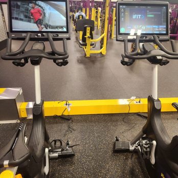 Planet Fitness - Exercise equipment - Gyms Near Me - Overland, Missouri Planet Fitness - Exercise equipment - Gyms Near Me - Overland, Missouri