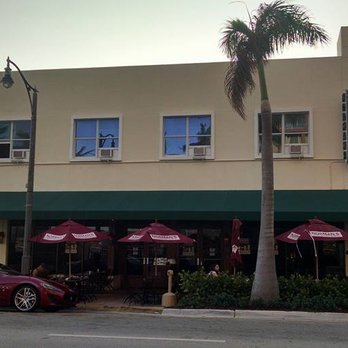 Norman's Tavern - Normans - we always sit outside - American Near Me - Miami Beach, Florida