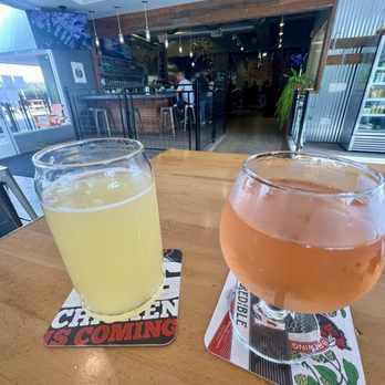 Trail House - 1/2 beer/lemonade and kombucha. - Bikes Near Me - Santa Rosa, California