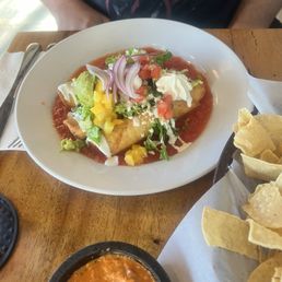 Salsa and chips very delish
