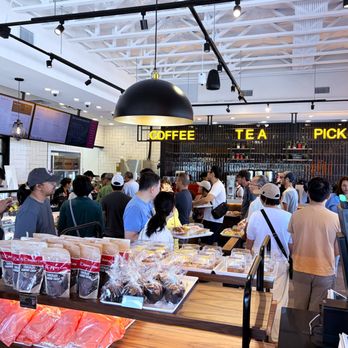 85°C Bakery Cafe-Aurora - Bakeries Near Me - Aurora, Colorado