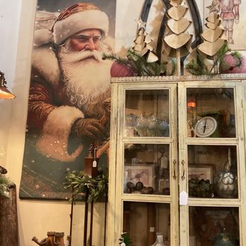 Treasures On 13th St - Christmas home decor for sale - Home Decor Near Me - Kansas City, Missouri