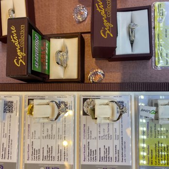 Daniel's Jewelers - Jewelry Near Me - Palmdale, California Daniel's Jewelers - Jewelry Near Me - Palmdale, California