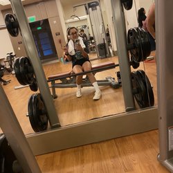 Mikimiki Fitness Center