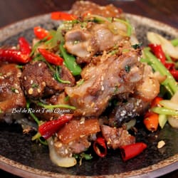 Shanghai Kitchen - Un délice pour les amateurs ! Stir-fried pig feet (Sichuan) / Pieds de Porc marinés et sautés 干煸猪蹄