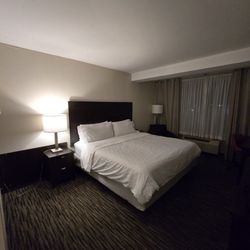 Holiday Inn Express Sault Ste Marie - K bed suite