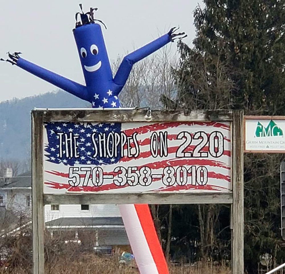 The Shoppes on 220 Logo