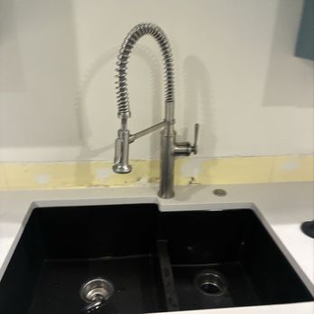 Z Plumberz - New faucet install for our customer after a recent remodel. - Plumbing Near Me - Gilbert, Arizona Z Plumberz - New faucet install for our customer after a recent remodel. - Plumbing Near Me - Gilbert, Arizona