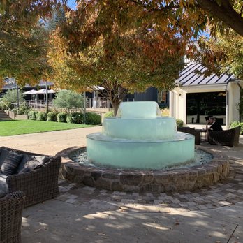 Brasswood Cellars - Fountain - Wine Tasting Room Near Me - Saint Helena, California