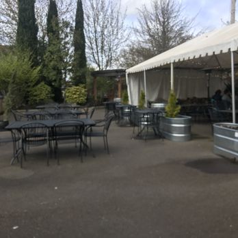 Park & Main - 4/30/22 Outside patio - Pizza Near Me - Carlton, Oregon Park & Main - 4/30/22 Outside patio - Pizza Near Me - Carlton, Oregon