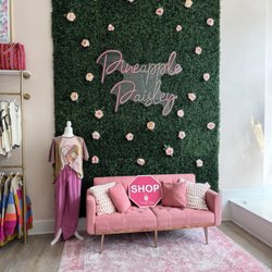 Pineapple Paisley Boutique - Country Chic