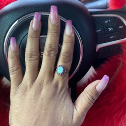 Pon's Salon - Thermal Color Changing Nail Polish