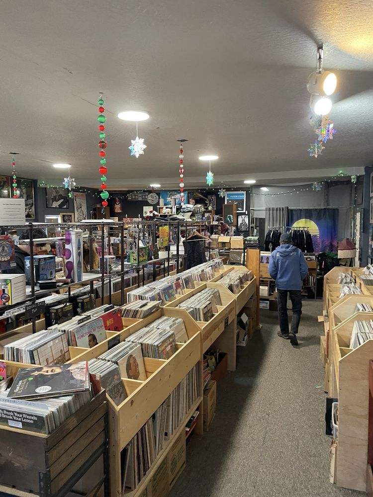 Time Machine Records Logo