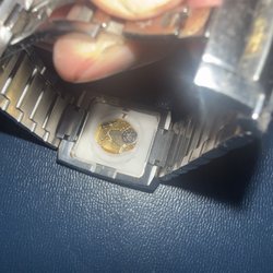 Paul James Jewelers - Back missing to my Bulova watch.