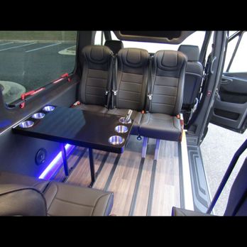 Roberts Transportation - Airport Shuttles Near Me Roberts Transportation - Airport Shuttles Near Me