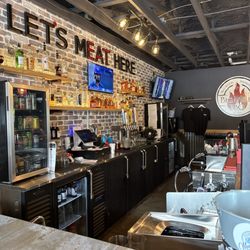 Big Mike's BBQ - The bar area