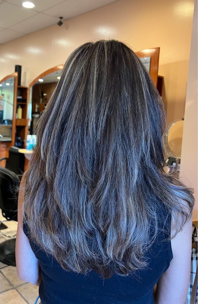 GRACE FAN STYLIST Updated October 2024 18 Photos & 21 Reviews