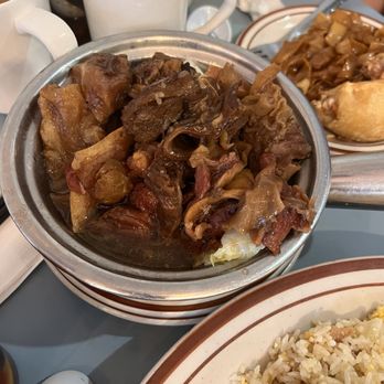 Skyline's Cafe - Beef stew - Chinese Near Me - Daly City, California