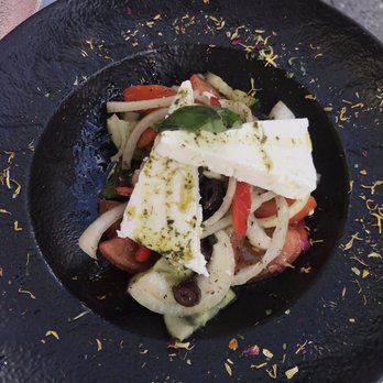 apla'funky - Greek salad - Greek Near Me - Munich, BY