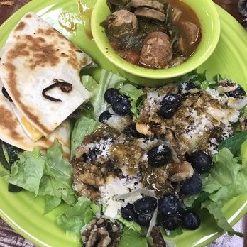 ComeUnity Cafe - a green plate of food - Cafes Near Me - Jackson, Tennessee