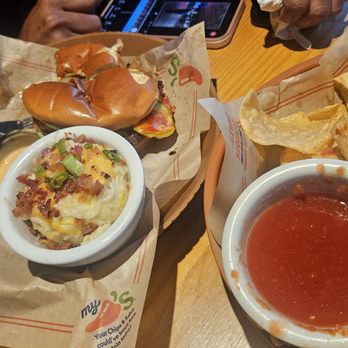 Chili's - American Near Me - Lake Wales, Florida