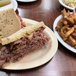 Lester's Deli
