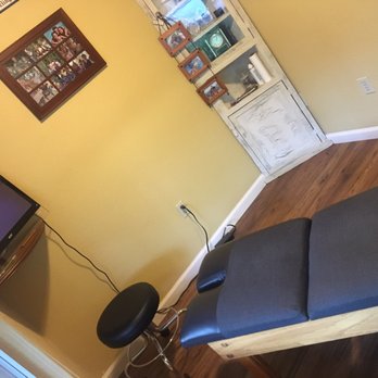 Rixen Chiropractic - "Room 1" - very clean and comfortable. I like the natural lighting and how it has a home like touch to it. - Chiropractors Near Me - El Sobrante, California