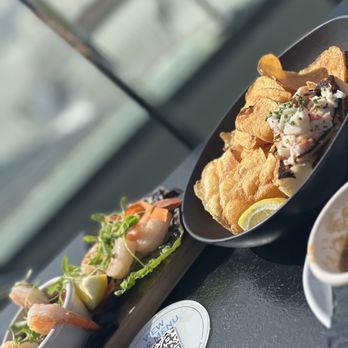 High Rooftop Lounge - Shrimp Cocktail and Lobster Roll - Lounges Near Me - Venice, California High Rooftop Lounge - Shrimp Cocktail and Lobster Roll - Lounges Near Me - Venice, California