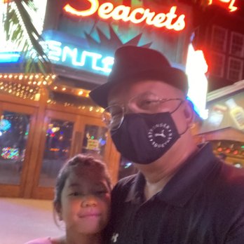Seacrets - Night club entrance - Bars Near Me - Ocean City, Maryland