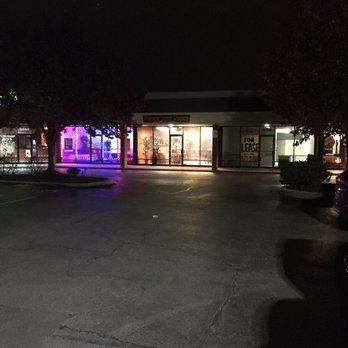 Vapes and Vapor - Front of the shop - Vape Shops Near Me - Palos Park, Illinois Vapes and Vapor - Front of the shop - Vape Shops Near Me - Palos Park, Illinois