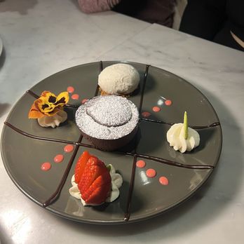 Flowers Saratoga - Chocolate lava cake - Cocktail Bars Near Me - Saratoga, California Flowers Saratoga - Chocolate lava cake - Cocktail Bars Near Me - Saratoga, California