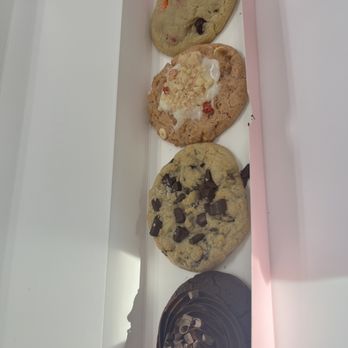 Crumbl - Cranberry Township - Bakeries Near Me - Cranberry Township, Pennsylvania Crumbl - Cranberry Township - Bakeries Near Me - Cranberry Township, Pennsylvania