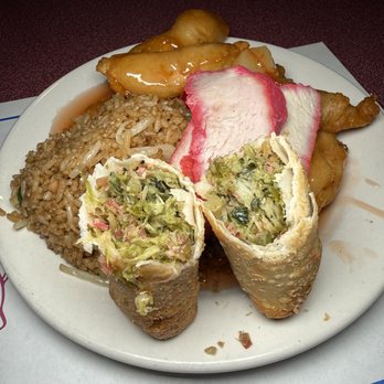 WU Loon Ming - Egg Roll close-up on Sweet and Sour Chicken combo, 2026 - Chinese Near Me - North Billerica, Massachusetts