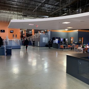 Sky Zone Trampoline Park - Trampoline Parks Near Me - Springdale, Ohio
