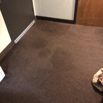 Greenlight Inn & Suites - Just a few of the carpet stains in the room - Hotels Near Me - St. James, Missouri