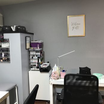 Meraki Salon - Nail area - Hair Salons Near Me - Madras, Oregon