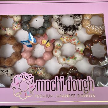 Besties Boba & Bites - Dozen mochi donuts - Coffee & Tea Near Me - Livermore, California Besties Boba & Bites - Dozen mochi donuts - Coffee & Tea Near Me - Livermore, California