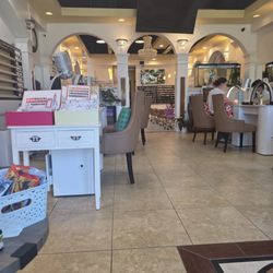 Luxury Nails Spa - Inside of the nail salon