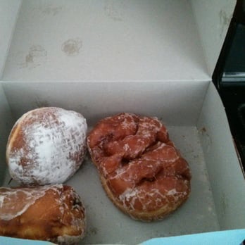 Hollywood Donuts - Bkueberry, apple fritter, dutchie goodness - Coffee & Tea Near Me - Ajax, Ontario Hollywood Donuts - Bkueberry, apple fritter, dutchie goodness - Coffee & Tea Near Me - Ajax, Ontario