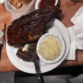 Cheddar's Scratch Kitchen - Top Sirloin Steak & Ribs - Comfort Food Near Me - San Antonio, Texas