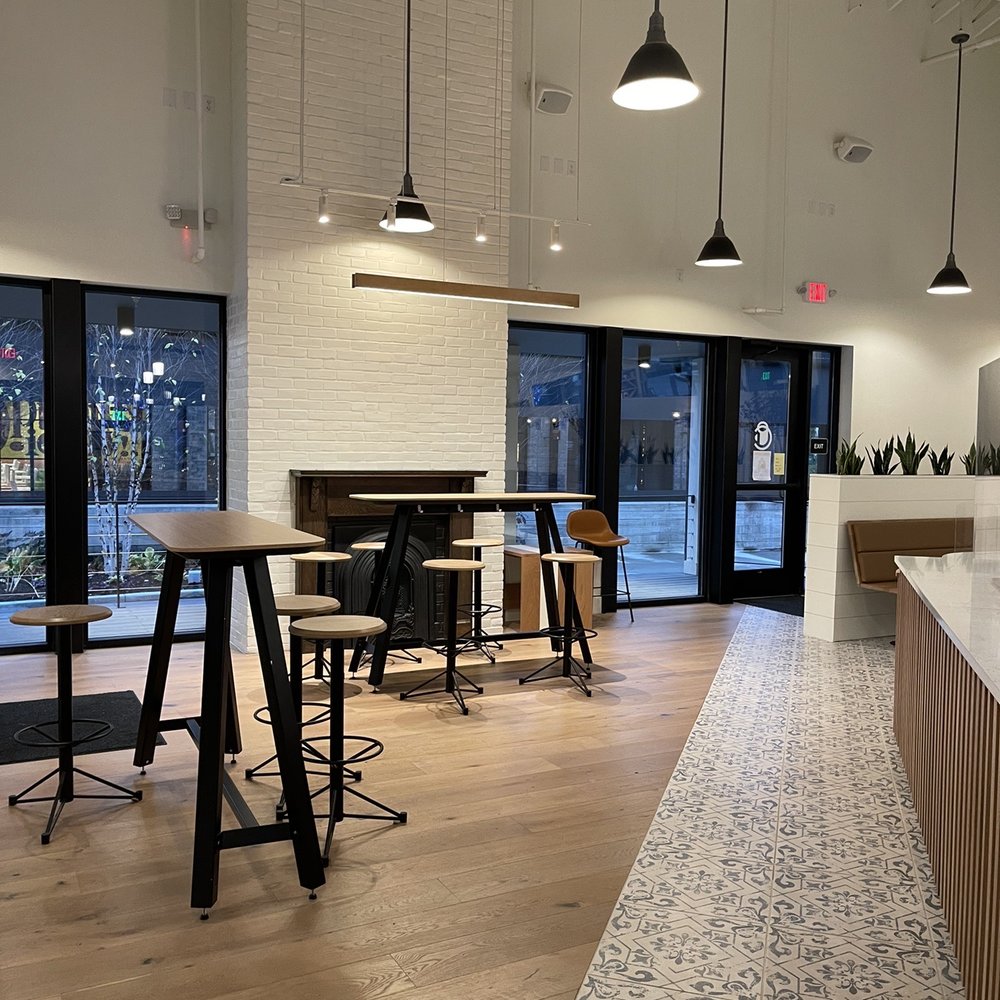 Crimson  - Plenty of space inside. - Coffee & Tea Near Me - Columbus, Ohio