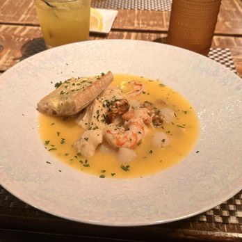 C’est La Vie Bistro - French Near Me - Lancaster, Pennsylvania